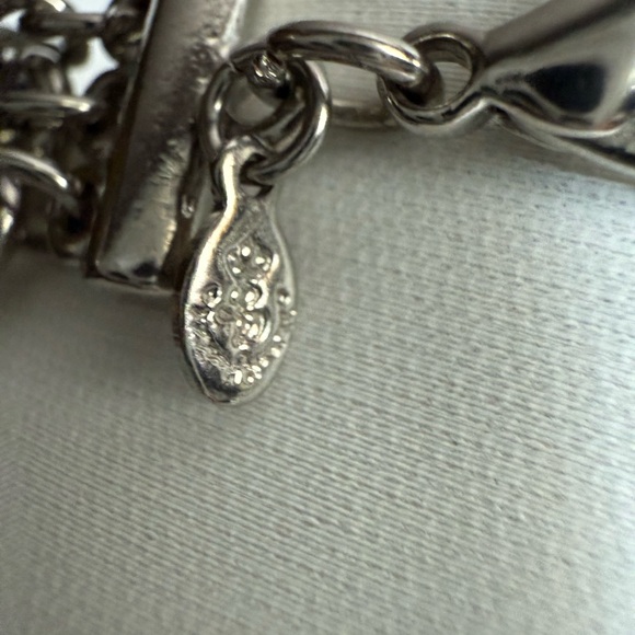 Premier Designs Silver Layered Necklace - Picture 4 of 11